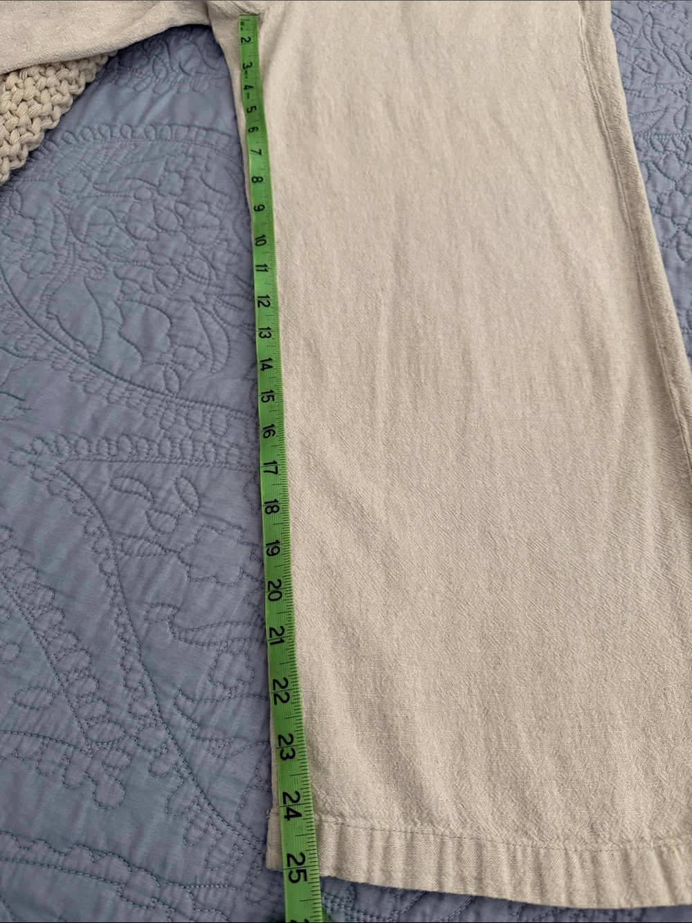 Old Navy Women's Cropped Linen-Blend Wide Leg Pants in Light Beige - Picture 7 of 10